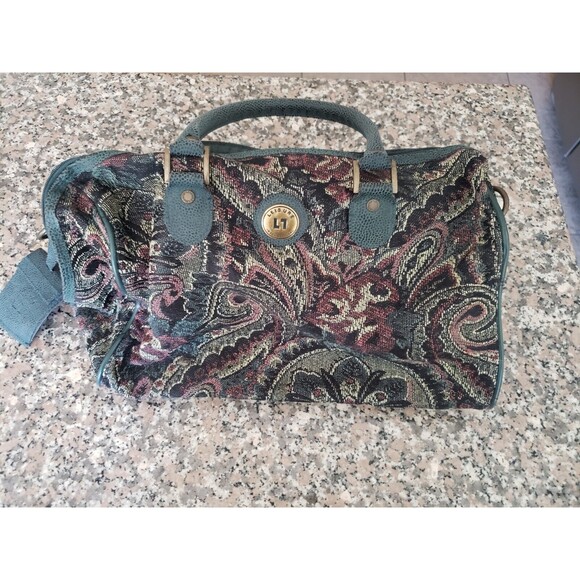 Leisure Handbags - Vintage Leisure International Weekender Tapestry Bag Carry On Luggage Paisley